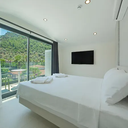 Hotel de apartamente Karbelsun 3*