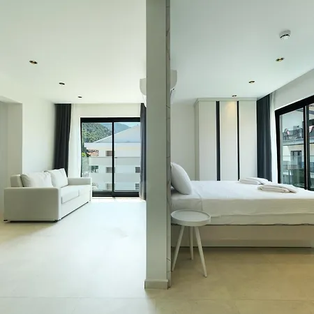 Karbelsun Hotel de apartamente 3*