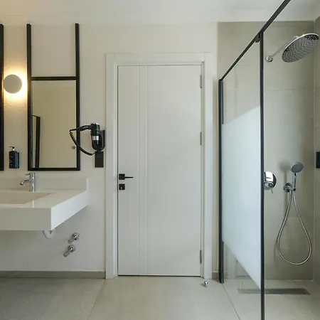 מלון דירות Karbelsun 3*