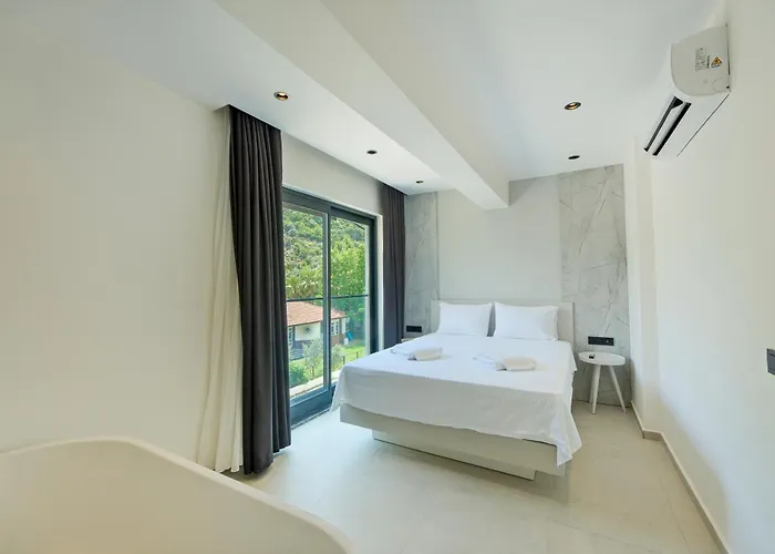 Apartmanhotel Karbelsun 4*