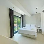 Ξενοδοχείο με διαμερίσματα Karbelsun 4*