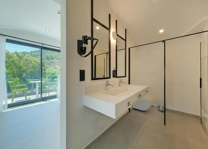 Ξενοδοχείο με διαμερίσματα Karbelsun